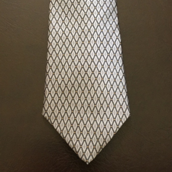 Perry Ellis Portfolio 100% silk tie - Picture 1 of 3